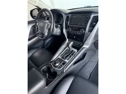 MITSUBISHI - PAJERO SPORT - 2019/2020 - Prata - R$ 220.000,00