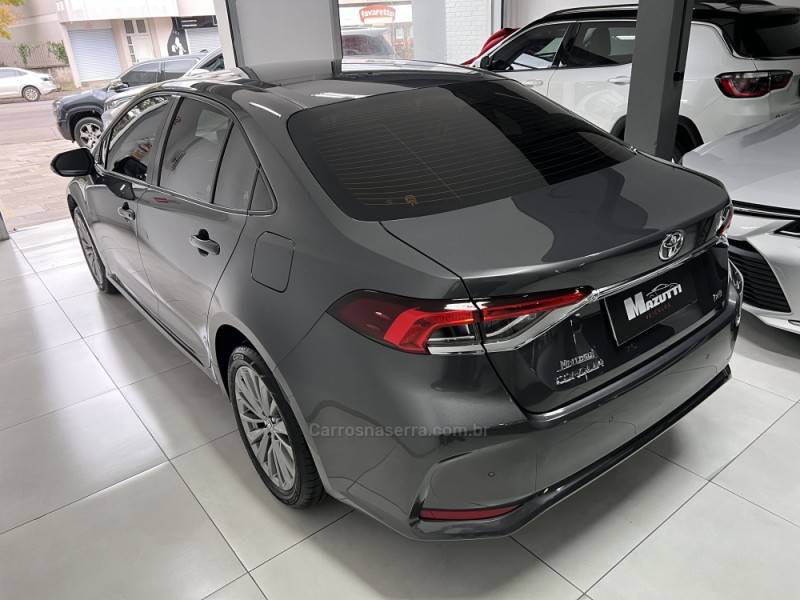 TOYOTA - COROLLA - 2024/2024 - Cinza - R$ 150.000,00