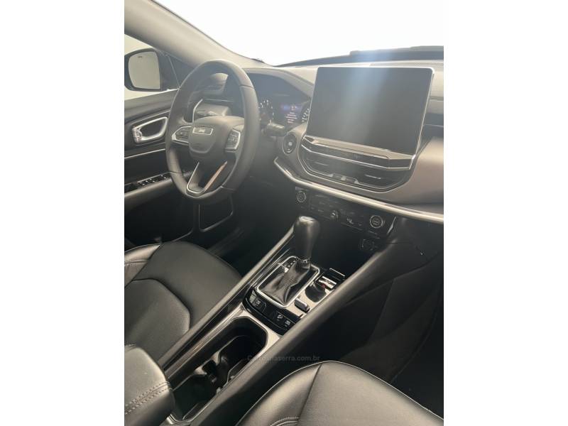 JEEP - COMPASS - 2021/2022 - Preta - R$ 147.000,00