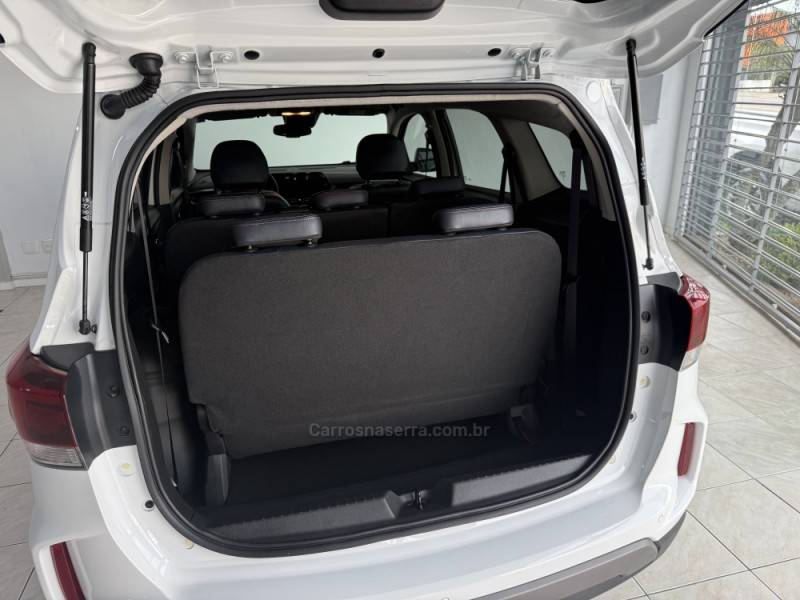 CHEVROLET - SPIN - 2024/2025 - Branca - R$ 138.000,00