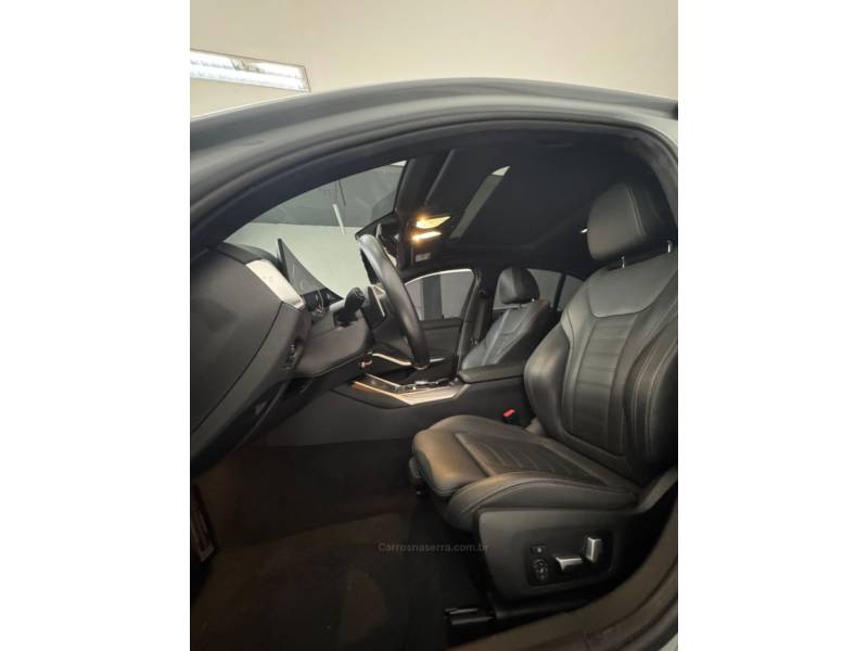 BMW - 320I - 2024/2024 - Cinza - R$ 315.000,00