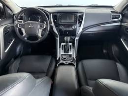 MITSUBISHI - PAJERO SPORT - 2019/2020 - Prata - R$ 220.000,00