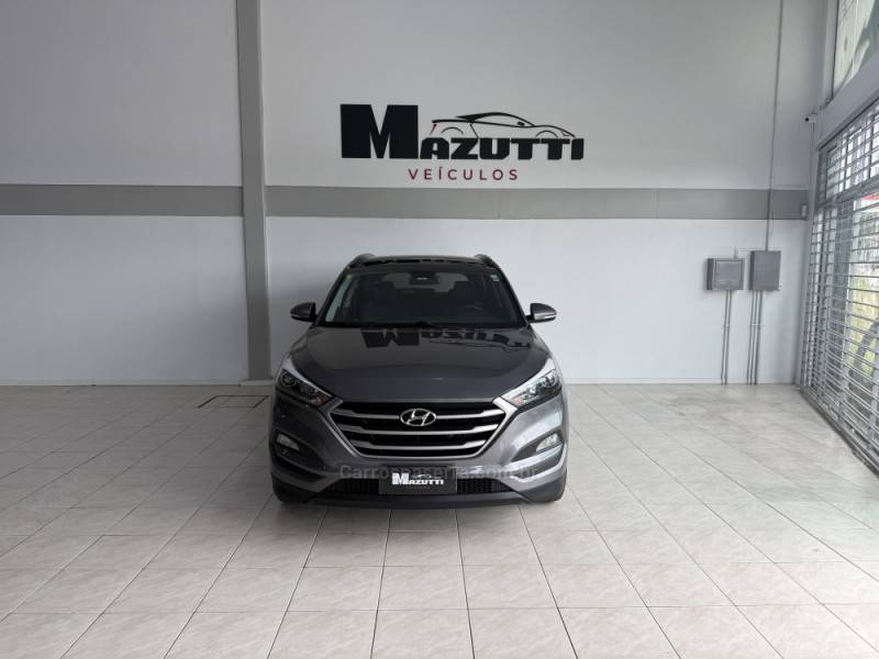 HYUNDAI - TUCSON - 2018/2019 - Cinza - R$ 102.000,00