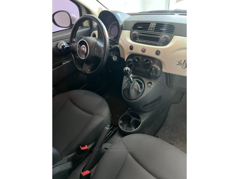 FIAT - 500 - 2012/2013 - Branca - R$ 50.000,00