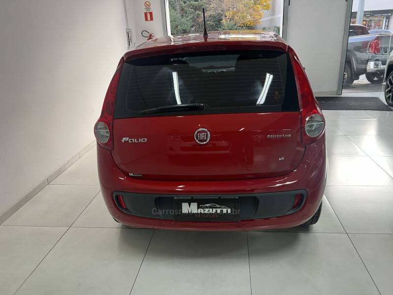 FIAT - PALIO - 2012/2012 - Vermelha - R$ 37.000,00