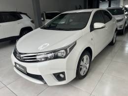 TOYOTA - COROLLA - 2015/2016 - Branca - R$ 82.000,00