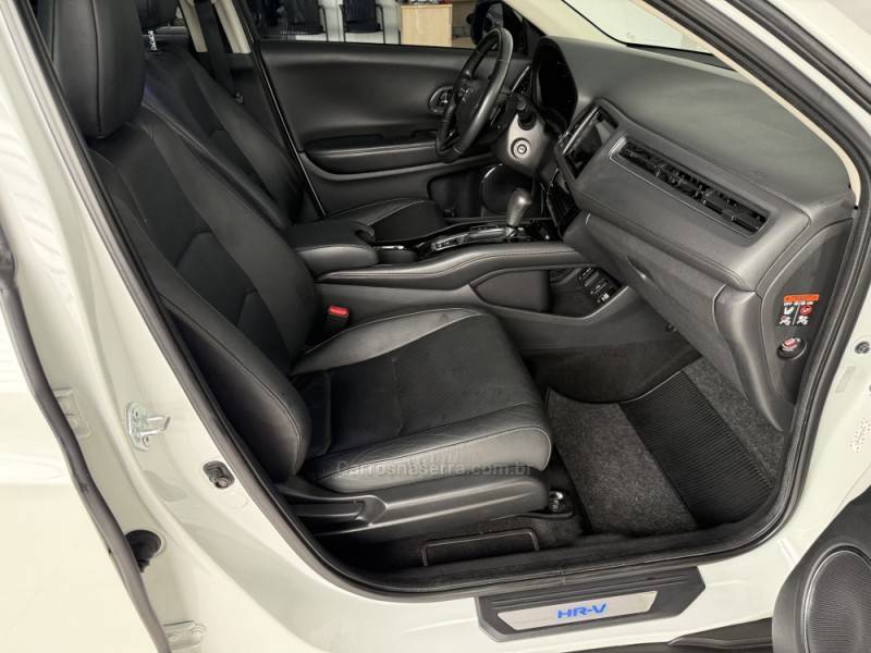 HONDA - HR-V - 2021/2021 - Branca - R$ 122.000,00