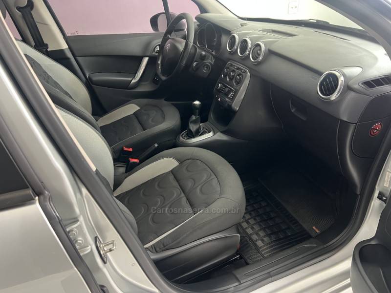 CITROËN - C3 - 2013/2014 - Prata - R$ 38.500,00