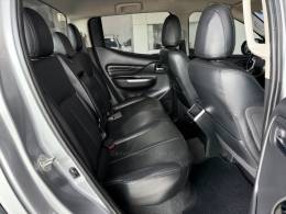 MITSUBISHI - L200 TRITON - 2022/2023 - Prata - R$ 210.000,00