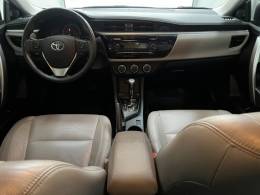 TOYOTA - COROLLA - 2015/2016 - Branca - R$ 82.000,00