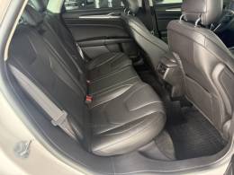 FORD - FUSION - 2013/2014 - Branca - R$ 75.000,00