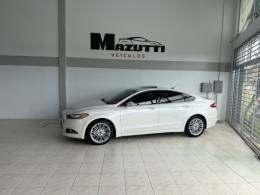 FORD - FUSION - 2013/2014 - Branca - R$ 75.000,00