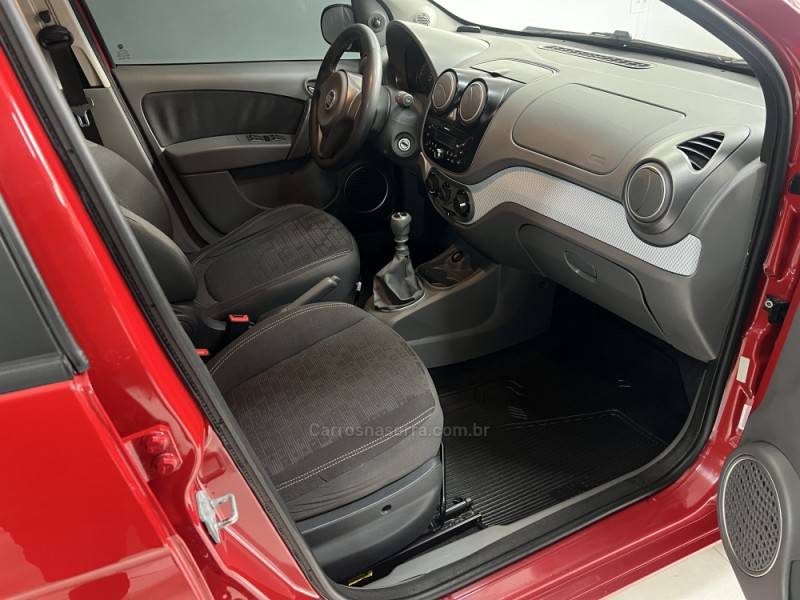 FIAT - PALIO - 2012/2012 - Vermelha - R$ 37.000,00