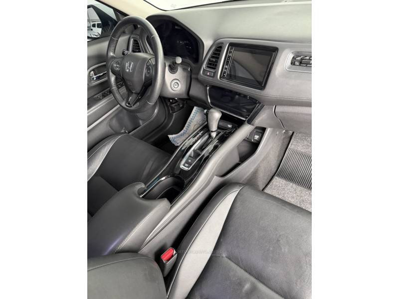 HONDA - HR-V - 2021/2021 - Branca - R$ 122.000,00