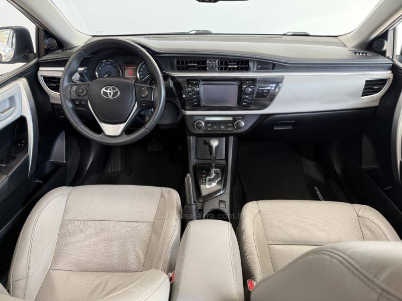 TOYOTA - COROLLA - 2014/2015 - Prata - Sob Consulta