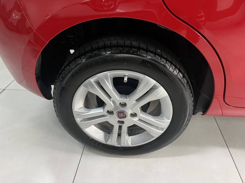 FIAT - PALIO - 2012/2012 - Vermelha - R$ 37.000,00