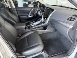 MITSUBISHI - PAJERO SPORT - 2022/2023 - Prata - R$ 295.000,00
