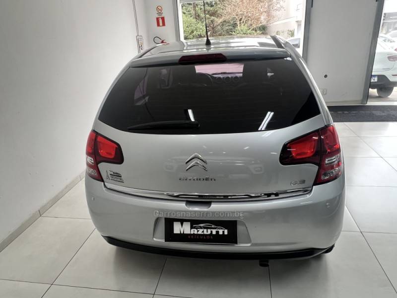 CITROËN - C3 - 2013/2014 - Prata - R$ 38.500,00