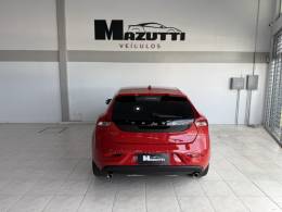 VOLVO - V40 - 2015/2015 - Vermelha - R$ 72.000,00