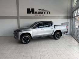 MITSUBISHI - L200 TRITON - 2022/2023 - Prata - R$ 210.000,00