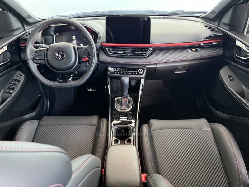 FIAT - FASTBACK - 2025/2026 - Branca - R$ 163.000,00