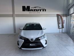 TOYOTA - YARIS - 2024/2024 - Branca - R$ 105.000,00