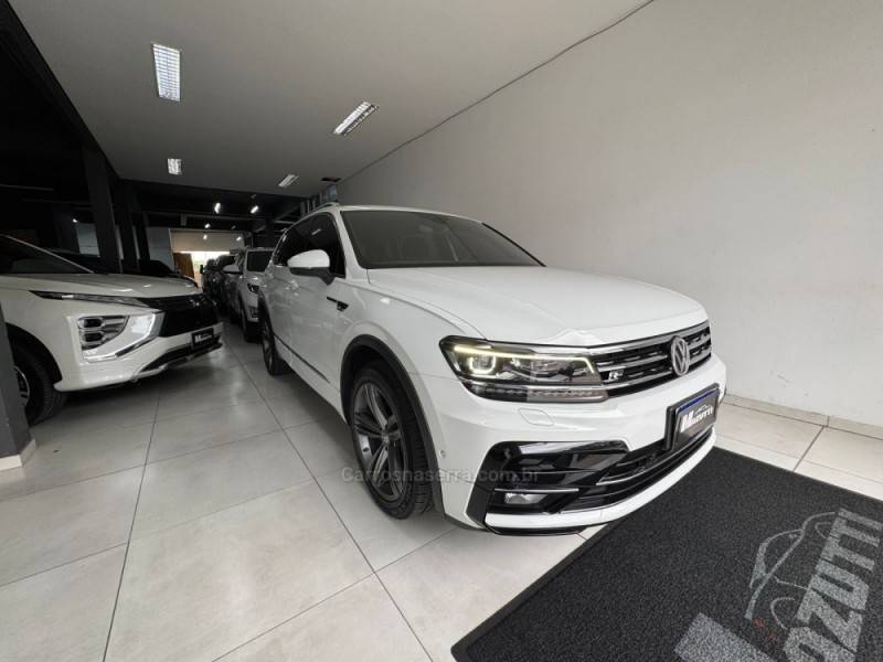 VOLKSWAGEN - TIGUAN - 2018/2018 - Branca - R$ 145.000,00