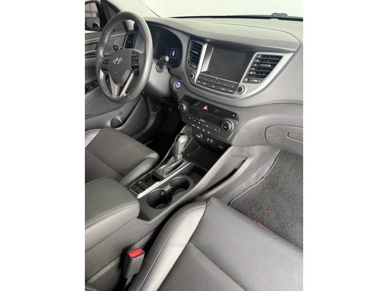 HYUNDAI - TUCSON - 2018/2019 - Cinza - R$ 102.000,00