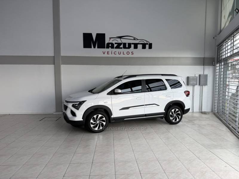 CHEVROLET - SPIN - 2024/2025 - Branca - R$ 138.000,00