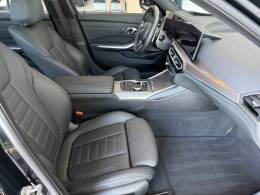 BMW - 320I - 2024/2024 - Preta - R$ 310.000,00