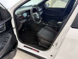 FIAT - FASTBACK - 2025/2026 - Branca - R$ 163.000,00